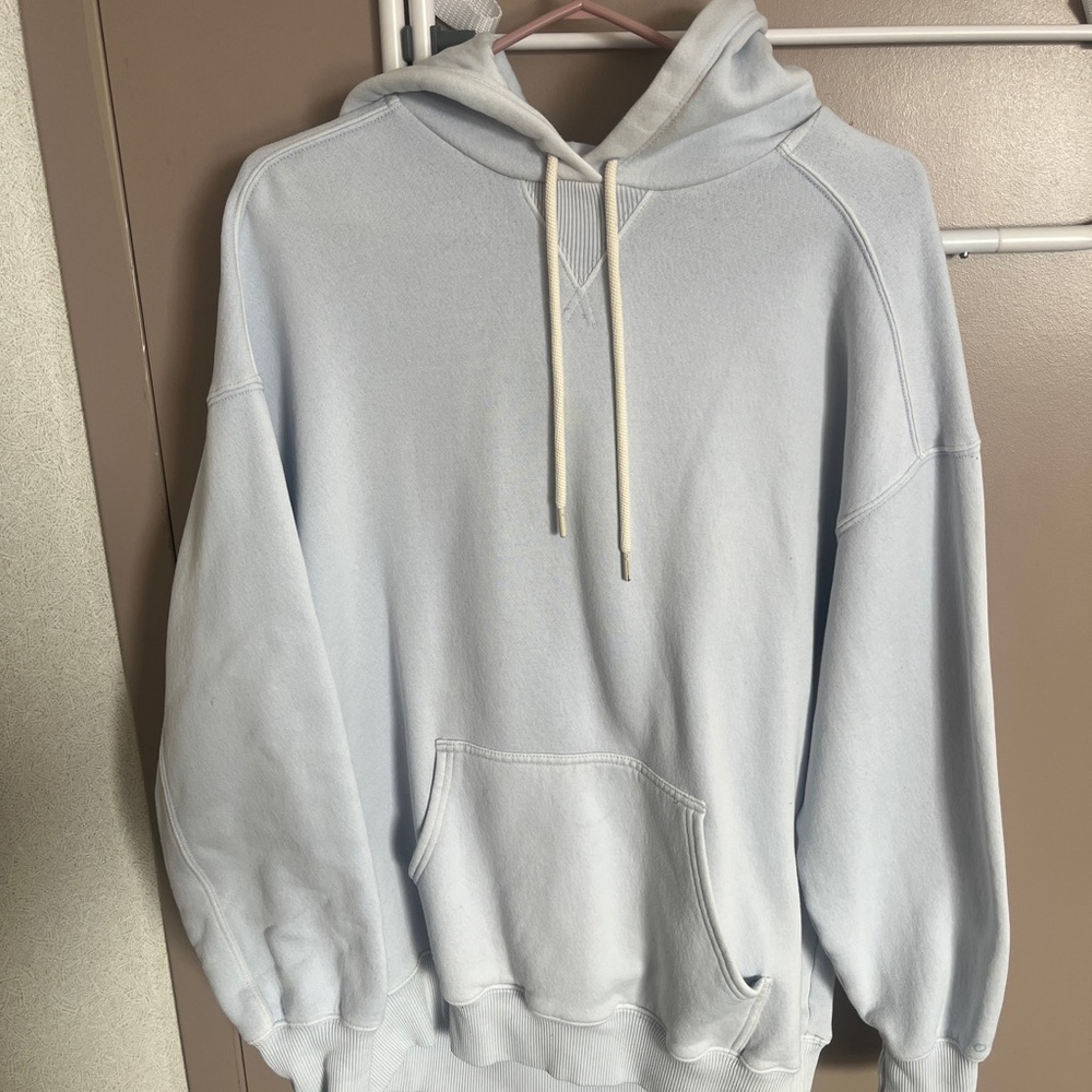Aerie Blue Pullover Hoodie with Drawstring and Soft Fleece Fabric